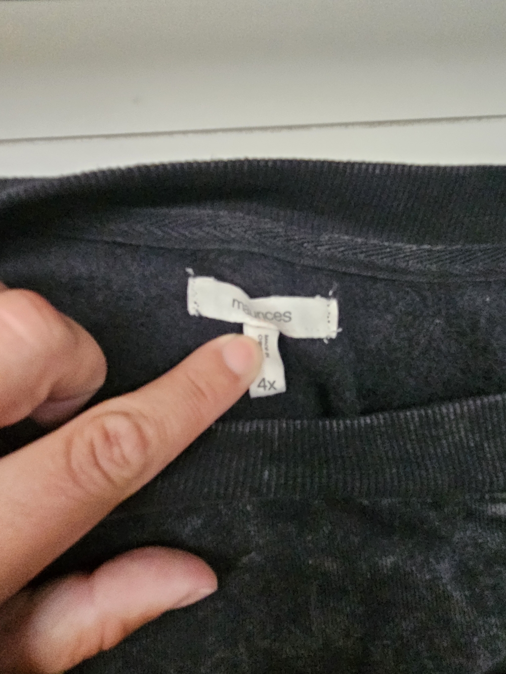 Maurices Black Sweatshirt with Crew Neck - Picture 3 of 4
